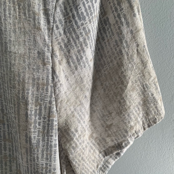 Eileen Fisher Medium Silk Shirt - Picture 8 of 8
